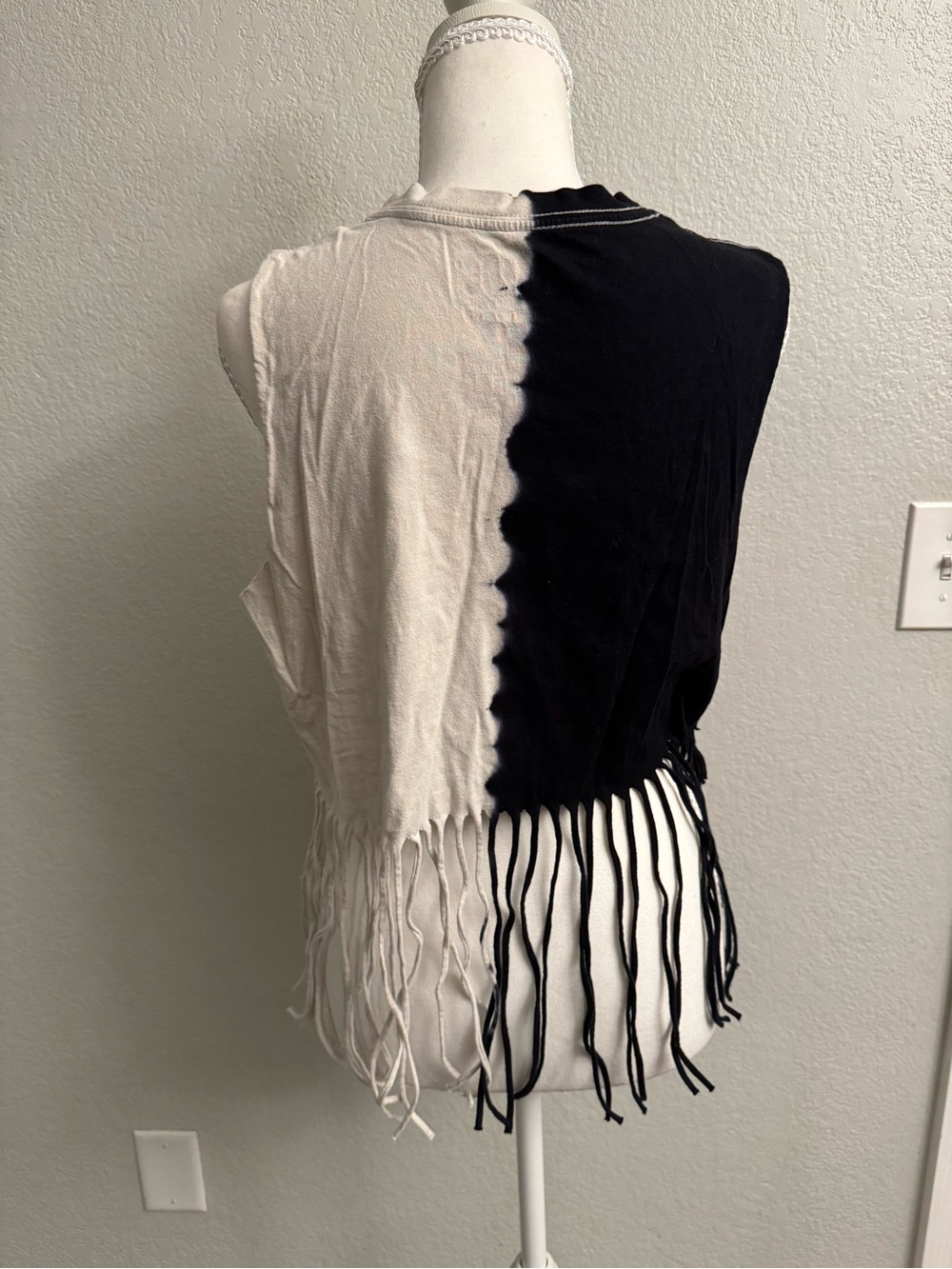 AC/DC High Voltage Split Tie Dye Fringe Crop Tank Top Medium - Picture 2 of 5
